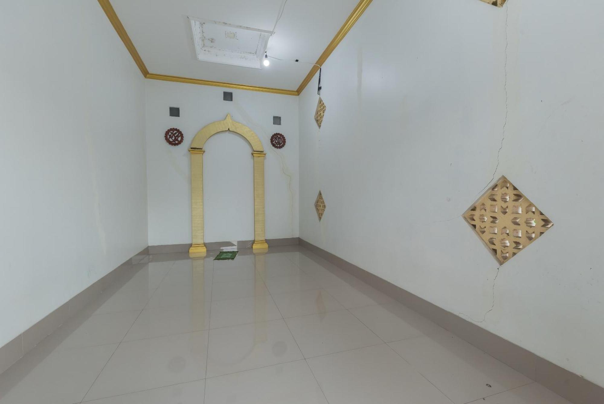 Urbanview Hotel Cianjur City Park By Reddoorz Zewnętrze zdjęcie