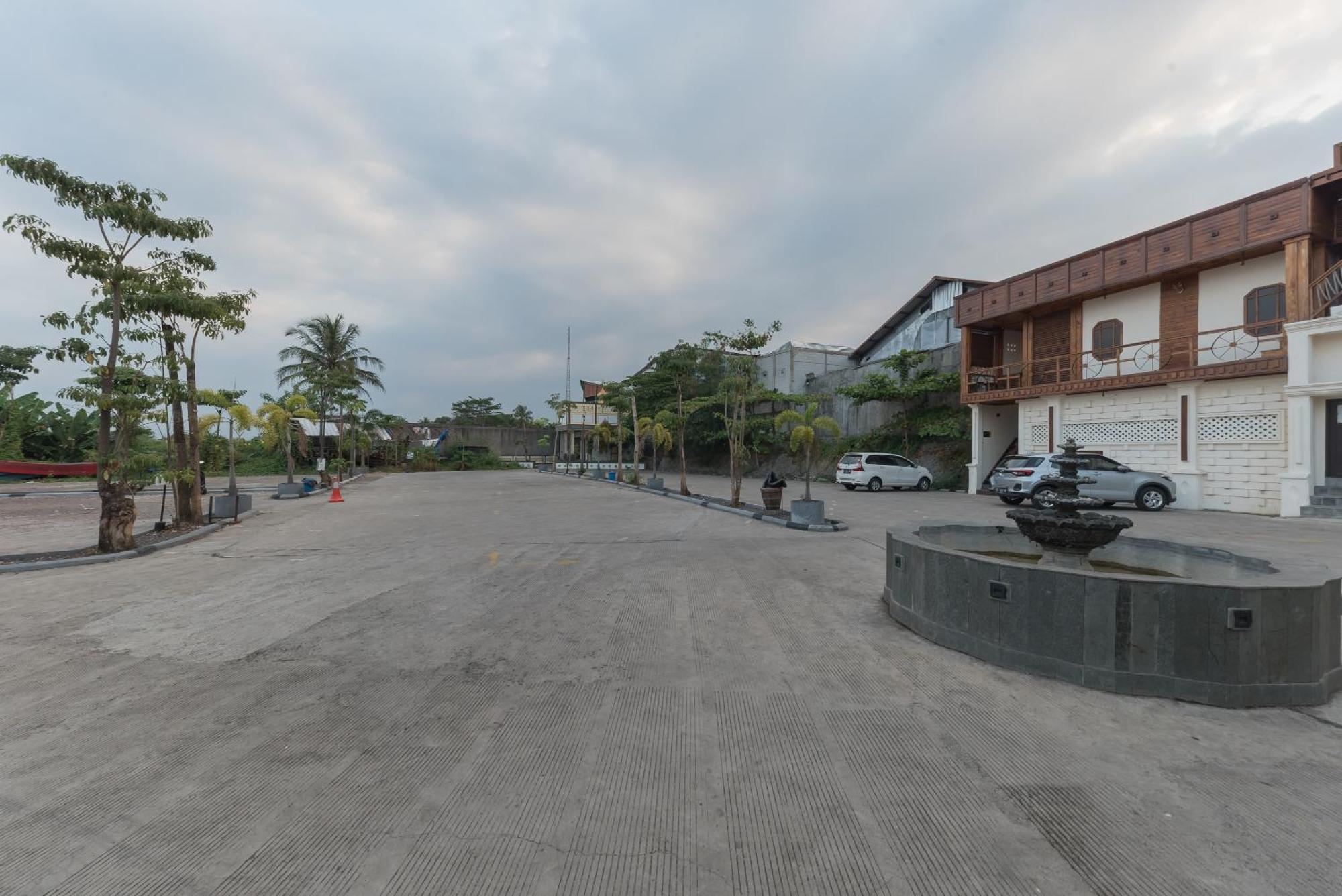 Urbanview Hotel Cianjur City Park By Reddoorz Zewnętrze zdjęcie